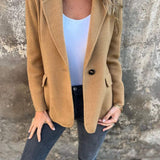 Andrea – Teplá elegance pro každé roční období