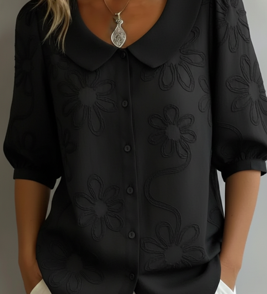 Bohdana - Lehká květinová blůza s přirozenou elegancí