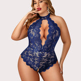 Barbora - Plus size krajkové body s halter výstřihem