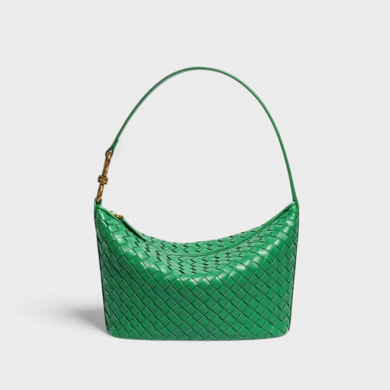 Isa - Burgundské chic