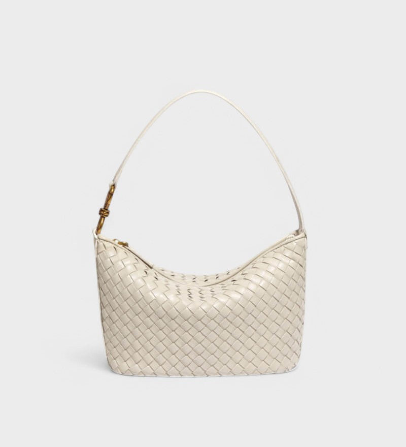 Isa - Burgundské chic