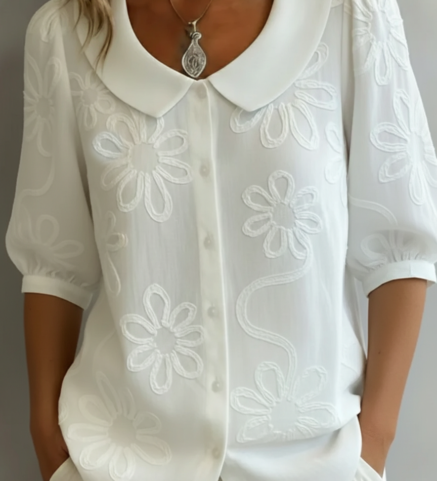 Bohdana - Lehká květinová blůza s přirozenou elegancí